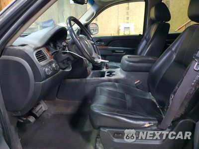 Zdjęcie 7 z 13 samochodu: 2011 CHEVROLET SUBURBAN K1500 LT VIN:1GNSKJE37BR123652 - miniatura