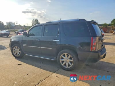 Drugie zdjęcie samochodu z przodu: 2013 GMC YUKON DENALI VIN:1GKS1EEFXDR328550 - miniatura