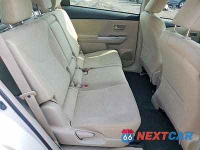 Zdjęcie 10 z 12 samochodu: 2013 TOYOTA PRIUS V THREE VIN:JTDZN3EU8D3194030 - miniatura