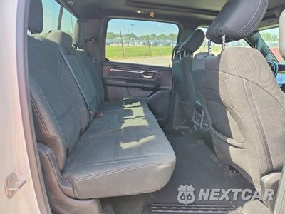 Zdjęcie 10 z 12 samochodu: 2019 RAM 1500 BIG HORN/LONE STAR VIN:1C6SRFFT9KN691965 - miniatura