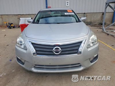 Piąte zdjęcie samochodu w środku: 2014 NISSAN ALTIMA 2.5 S VIN:1N4AL3AP3EC428925 - miniatura