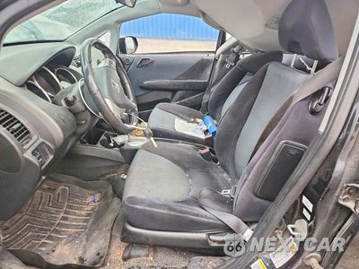 Zdjęcie 7 z 12 samochodu: 2007 HONDA FIT S VIN:JHMGD38657S048099 - miniatura