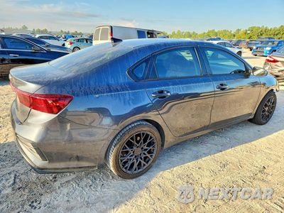 Trzecie zdjęcie samochodu z tyłu: 2020 KIA FORTE FE VIN:3KPF24AD3LE249952 - miniatura
