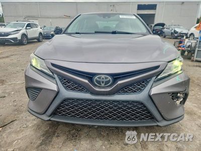 Piąte zdjęcie samochodu w środku: 2019 TOYOTA CAMRY L VIN:4T1B11HK6KU771703 - miniatura