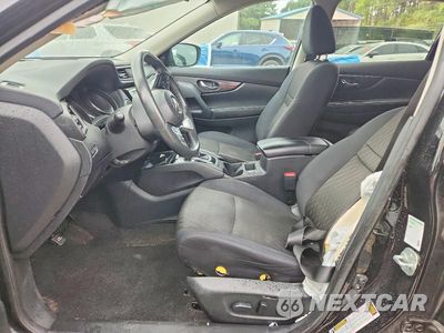 Zdjęcie 7 z 13 samochodu: 2017 NISSAN ROGUE SV VIN:5N1AT2MVXHC852178 - miniatura