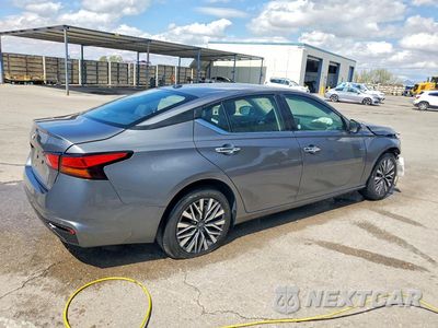 Trzecie zdjęcie samochodu z tyłu: 2025 NISSAN ALTIMA SV VIN:1N4BL4DV3SN423793 - miniatura