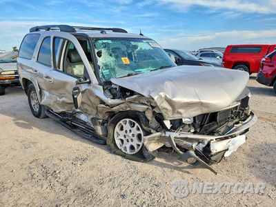 Czwarte zdjęcie samochodu z boku: 2005 CHEVROLET TAHOE K1500 VIN:1GNEK13T95R213549 - miniatura