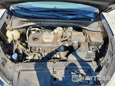 Zdjęcie 12 z 13 samochodu: 2018 HYUNDAI TUCSON VALUE VIN:KM8J33A22JU644117 - miniatura