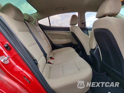 Zdjęcie 10 z 12 samochodu: 2018 HYUNDAI ELANTRA SEL VIN:5NPD84LF3JH353581 - miniatura