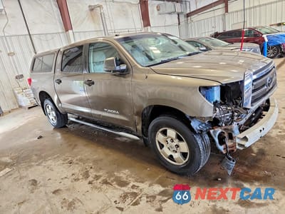 Czwarte zdjęcie samochodu z boku: 2012 TOYOTA TUNDRA CREWMAX SR5 VIN:5TFDM5F10CX030890 - miniatura