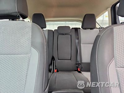Zdjęcie 10 z 13 samochodu: 2017 FORD ESCAPE SE VIN:1FMCU0GD9HUD44047 - miniatura