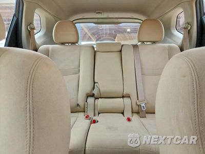 Zdjęcie 10 z 13 samochodu: 2016 NISSAN ROGUE S VIN:KNMAT2MT8GP613898 - miniatura