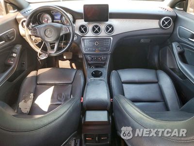Zdjęcie 8 z 12 samochodu: 2016 MERCEDES-BENZ CLA 250 VIN:WDDSJ4EB7GN323312 - miniatura
