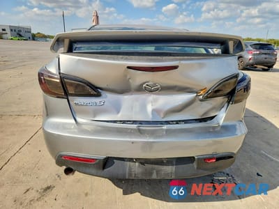 Zdjęcie 6 z 12 samochodu: 2011 MAZDA 3 I VIN:JM1BL1VF0B1445547 - miniatura