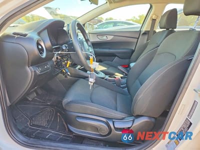 Zdjęcie 7 z 12 samochodu: 2020 KIA FORTE LXS VIN:3KPF24AD7LE165231 - miniatura
