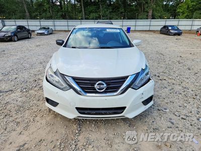 Piąte zdjęcie samochodu w środku: 2018 NISSAN ALTIMA 2.5 S VIN:1N4AL3AP7JC190264 - miniatura