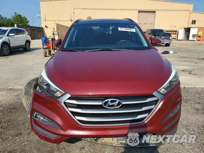 Piąte zdjęcie samochodu w środku: 2018 HYUNDAI TUCSON VALUE VIN:KM8J33A23JU819488 - miniatura