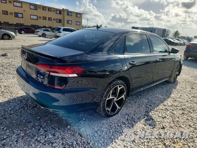 Trzecie zdjęcie samochodu z tyłu: 2022 VOLKSWAGEN PASSAT R-LINE VIN:1VWMA7A34NC002496 - miniatura