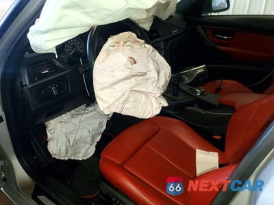 Zdjęcie 8 z 12 samochodu: 2015 BMW 3ER XI SULEV VIN:WBA3B5G54FNS19428 - miniatura