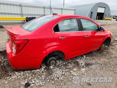 Trzecie zdjęcie samochodu z tyłu: 2015 CHEVROLET SONIC LTZ VIN:1G1JE5SBXF4132274 - miniatura