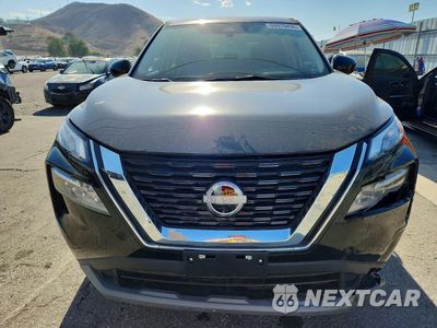 Piąte zdjęcie samochodu w środku: 2023 NISSAN ROGUE SV VIN:JN8BT3BA4PW417141 - miniatura