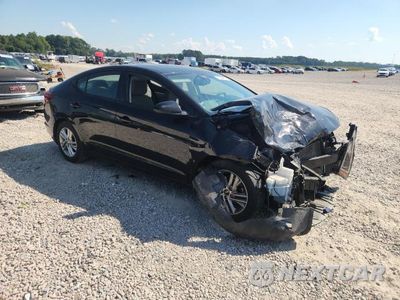 Czwarte zdjęcie samochodu z boku: 2019 HYUNDAI ELANTRA SE VIN:5NPD84LF9KH493779 - miniatura