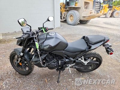 Trzecie zdjęcie samochodu z tyłu: 2025 HONDA CB750 A VIN:JH2RH2404SK000393 - miniatura