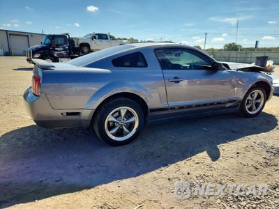 Trzecie zdjęcie samochodu z tyłu: 2006 FORD MUSTANG VIN:1ZVFT80N965173097 - miniatura
