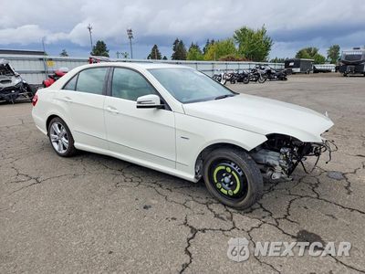 Czwarte zdjęcie samochodu z boku: 2012 MERCEDES-BENZ E 350 VIN:WDDHF5KB5CA533897 - miniatura