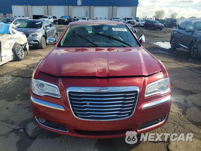 Piąte zdjęcie samochodu w środku: 2014 CHRYSLER 300C VIN:2C3CCAKT6EH105926 - miniatura