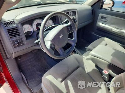 Zdjęcie 8 z 12 samochodu: 2006 DODGE DAKOTA SLT VIN:1D7HE42N86S514671 - miniatura