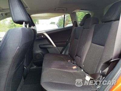 Zdjęcie 11 z 13 samochodu: 2015 TOYOTA RAV4 XLE VIN:JTMRFREV6FD155099 - miniatura