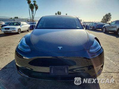 Piąte zdjęcie samochodu w środku: 2025 TESLA MODEL Y VIN:7SAYGDED2SF277645 - miniatura