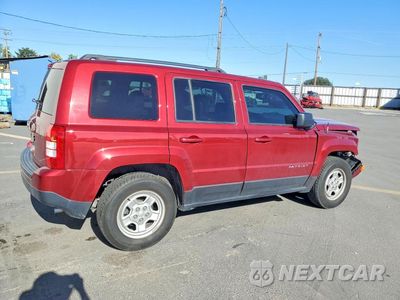 Trzecie zdjęcie samochodu z tyłu: 2016 JEEP PATRIOT SPORT VIN:1C4NJRBBXGD558804 - miniatura