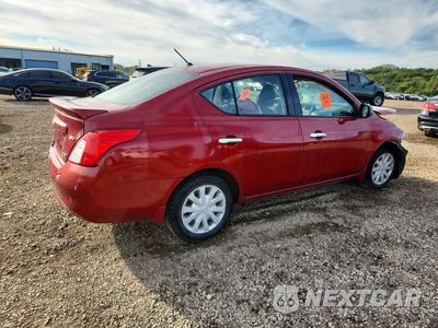 Trzecie zdjęcie samochodu z tyłu: 2014 NISSAN VERSA 1.6 S VIN:3N1CN7AP1EL826386 - miniatura