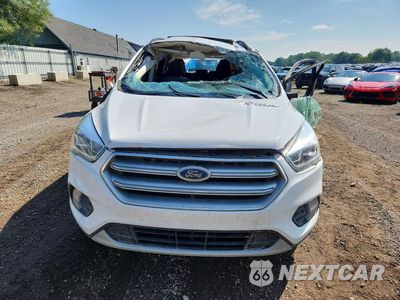 Piąte zdjęcie samochodu w środku: 2017 FORD ESCAPE SE VIN:1FMCU0GD3HUA79254 - miniatura