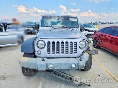 Piąte zdjęcie samochodu w środku: 2017 JEEP WRANGLER UNLIMITED SPORT VIN:1C4HJWDG2HL674137 - miniatura