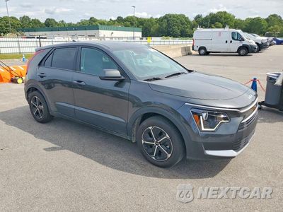 Czwarte zdjęcie samochodu z boku: 2025 KIA NIRO LX VIN:KNDCP3LE8S5289202 - miniatura
