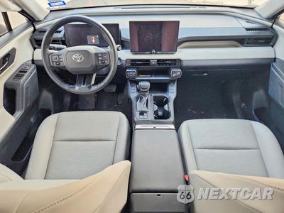 Zdjęcie 8 z 12 samochodu: 2026 TOYOTA RAV4 XLE PREMIUM VIN:JTM6DRBV7TD303298 - miniatura
