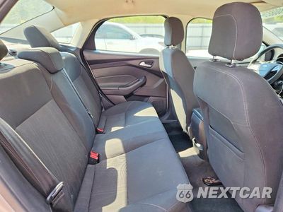 Zdjęcie 10 z 12 samochodu: 2018 FORD FOCUS SE VIN:1FADP3F23JL294829 - miniatura