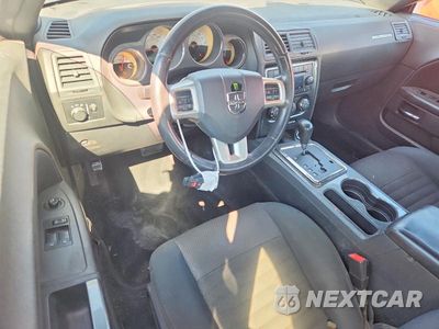 Zdjęcie 8 z 12 samochodu: 2014 DODGE CHALLENGER SXT VIN:2C3CDYAG5EH266973 - miniatura