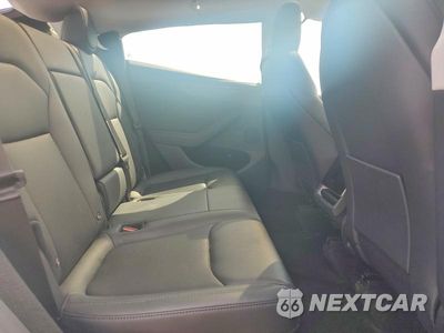 Zdjęcie 10 z 12 samochodu: 2026 TESLA MODEL Y VIN:7SAYGDEE5TA408932 - miniatura