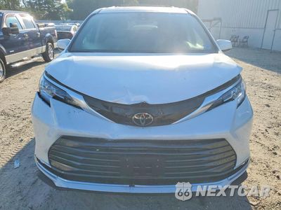 Piąte zdjęcie samochodu w środku: 2026 TOYOTA SIENNA LIMITED 7-PASSENGER VIN:5TDZSKFCXTS237207 - miniatura