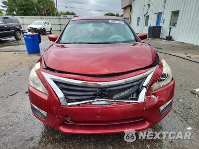Piąte zdjęcie samochodu w środku: 2015 NISSAN ALTIMA 2.5 VIN:1N4AL3AP8FN882402 - miniatura
