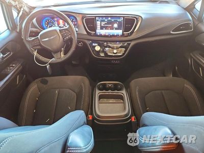 Zdjęcie 8 z 13 samochodu: 2021 CHRYSLER PACIFICA TOURING VIN:2C4RC1FG0MR572299 - miniatura