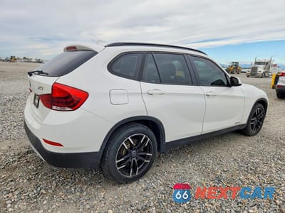 Trzecie zdjęcie samochodu z tyłu: 2013 BMW X1 XDRIVE28I VIN:WBAVL1C56DVR90488 - miniatura