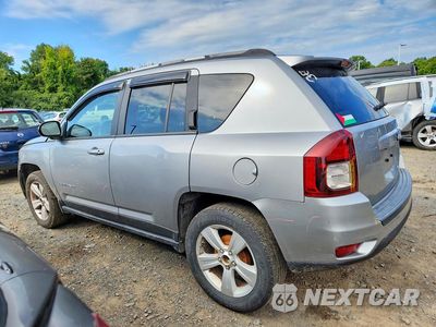Drugie zdjęcie samochodu z przodu: 2017 JEEP COMPASS SPORT VIN:1C4NJCBA1HD146387 - miniatura