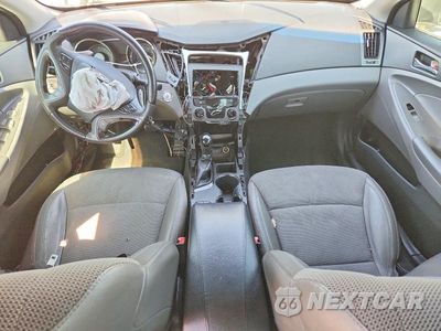 Zdjęcie 8 z 12 samochodu: 2013 HYUNDAI SONATA SE VIN:5NPEC4AC2DH596038 - miniatura