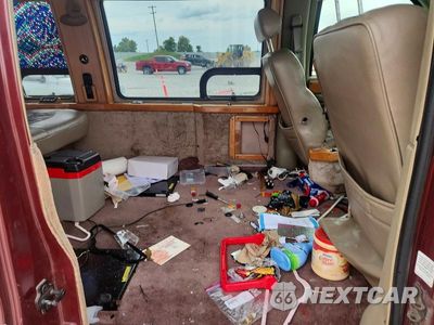 Zdjęcie 11 z 13 samochodu: 1998 GMC SAVANA RV G1500 VIN:1GDFG15R8W1032941 - miniatura