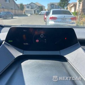Zdjęcie 8 z 10 samochodu: 2026 TOYOTA PRIUS XLE VIN:JTDACAAUXT3067260 - miniatura